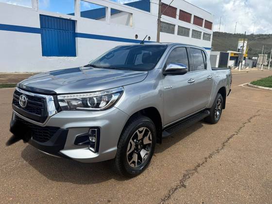 TOYOTA HILUX 2.8 SRX 4X4 CD 16V DIESEL 4P AUTOMÁTICO